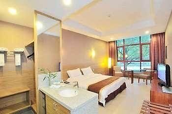 Luanchuan Re-Channel Ferry Lake Hotel Gucheng  Luaran gambar